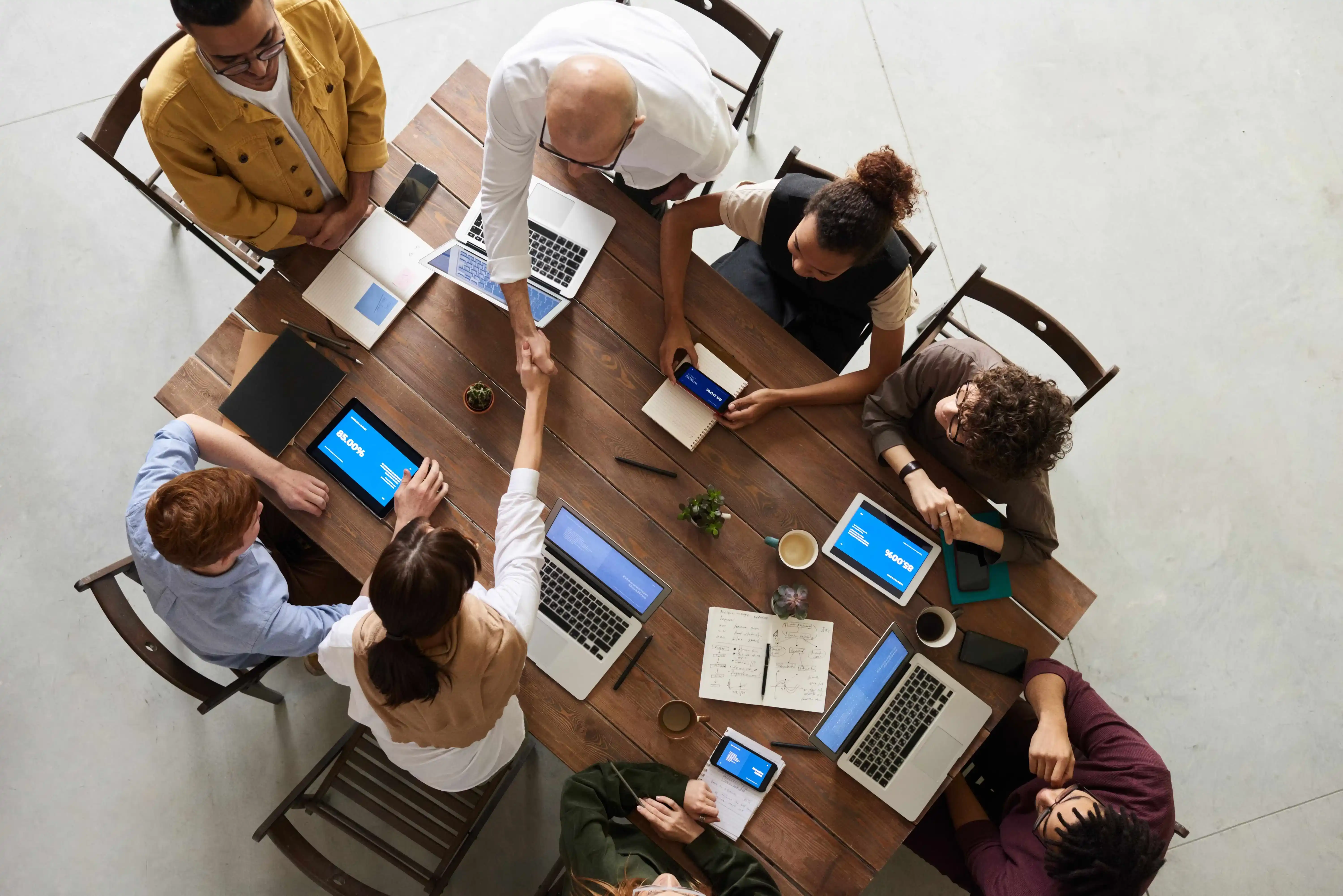 Equipo de Zarasa implementando Salesforce para empresas en Paraguay